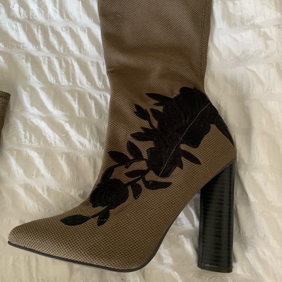 Qupid Parma Khaki stretch high heel boots size 9 - Picture 8 of 15